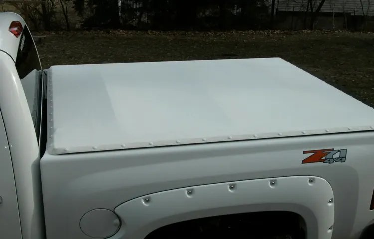 are tonneau cover white