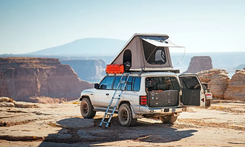 do tents that stand on top of a car roof