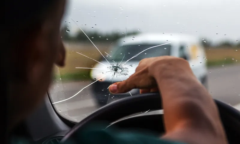 How Big Can a Crack in a Windshield Be to Repair? A Definitive Guide