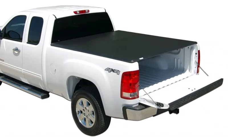 how does a tri fold tonneau cover work