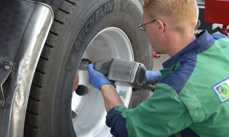 how long tire change take