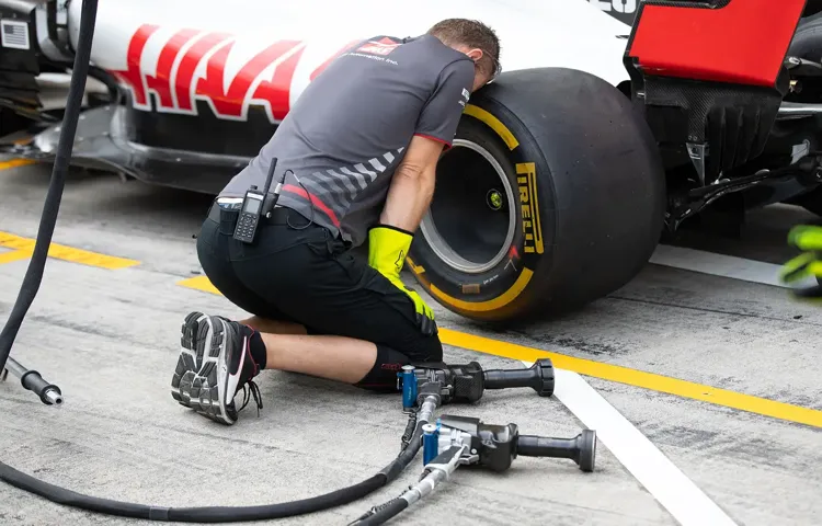 How Much Do F1 Tire Changers Make: Insights On Salaries And Earnings