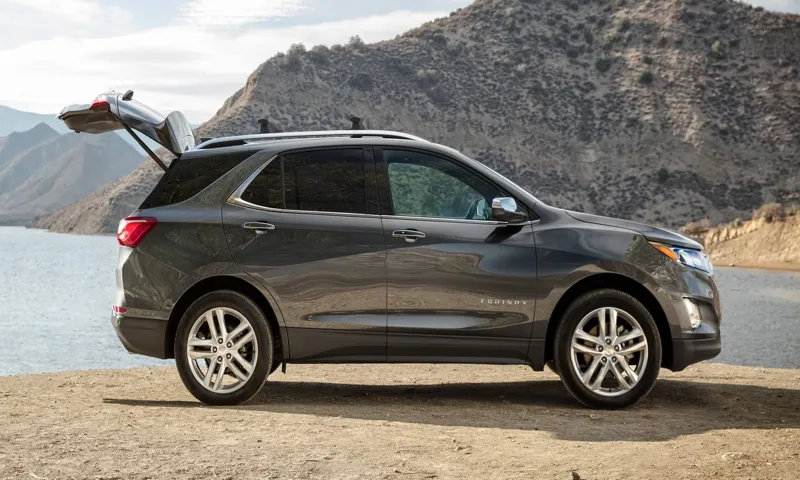 how much does a chevy equinox weight