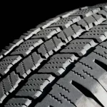 How Much Does It Cost to Retread a Tire: A Comprehensive Analysis