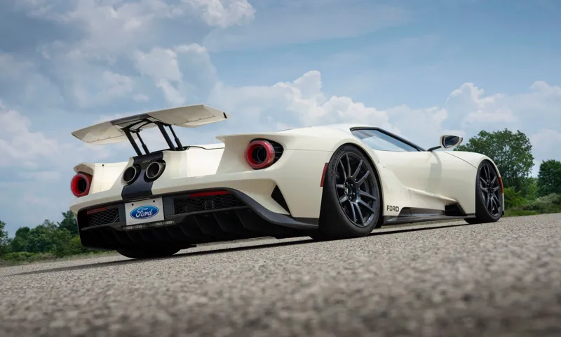 how much is a 2022 ford gt