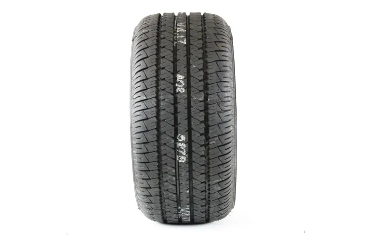 how tall is a 205 70r15 tire