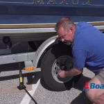 How to Change a Tire on a Boat Trailer – Tips and Tricks for a Hassle-Free Experience