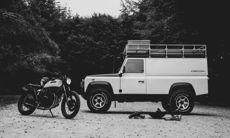 how to install jeep dirt bike carrier hitch