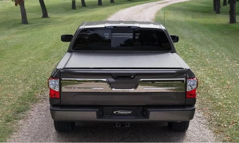 How to Lift up American Tonneau Cover: A Practical Guide