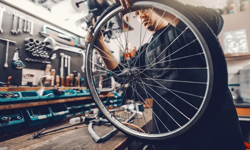 How to Put a Rear Bike Tire Back On: The Ultimate Guide for Beginners