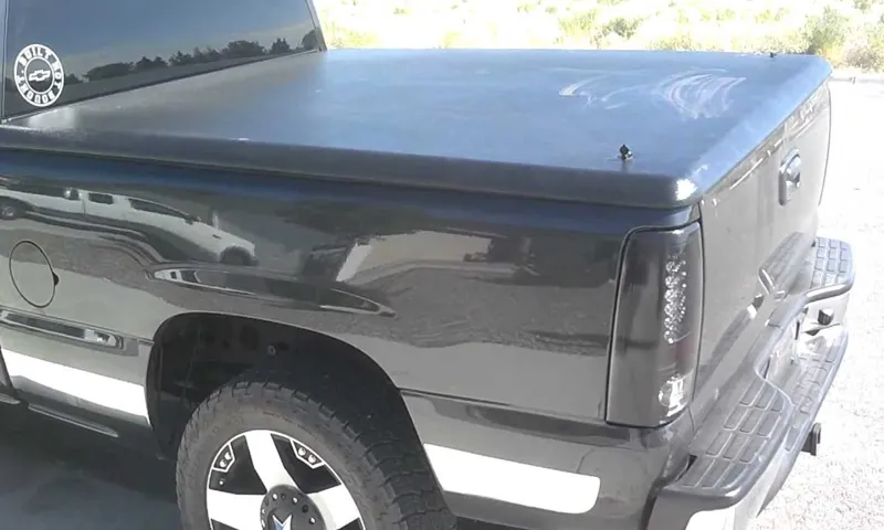 How to Take Off Undercover Tonneau Cover: Step-by-Step Guide