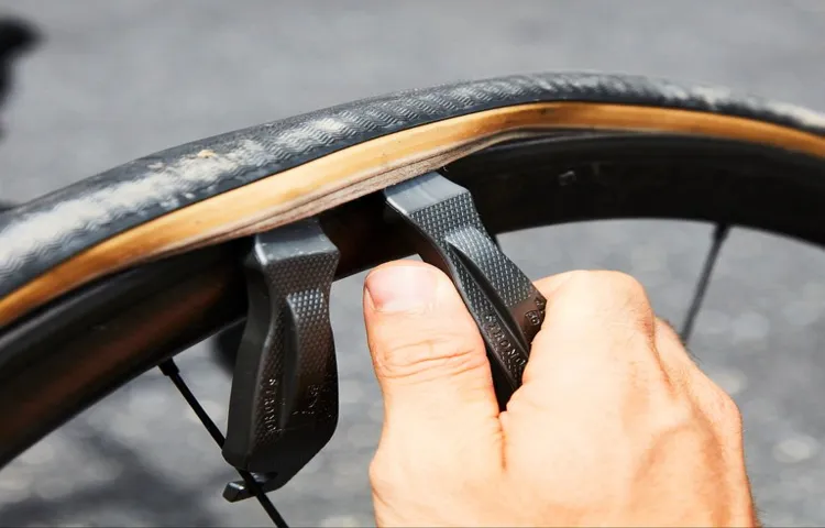 How to Use a Bike Tire Lever for Easy and Quick Flat Tire Fixes