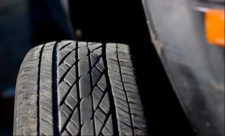 what does a broken belt in a tire sound like