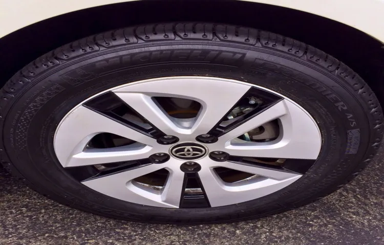 What is the Best Tire for a Prius: Top Picks for Optimal Performance