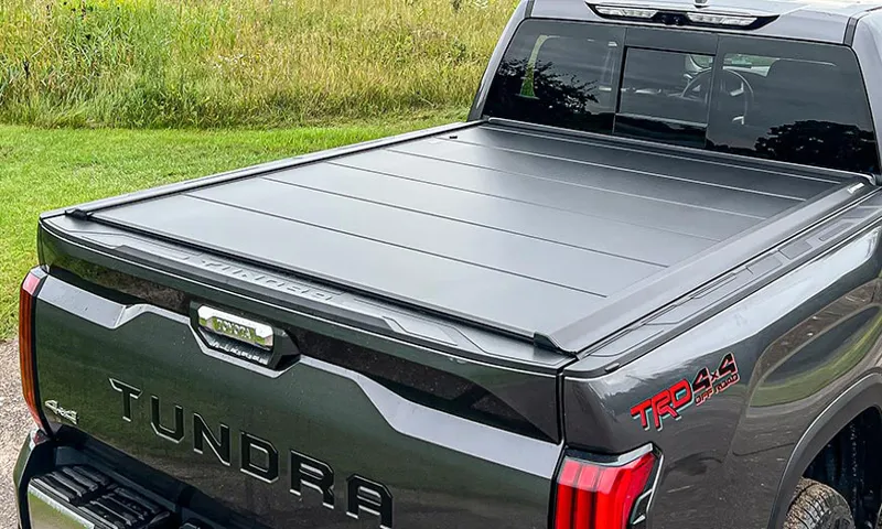 Which Tonneau Cover for 2004 Tundra: Expert Tips and Recommendations