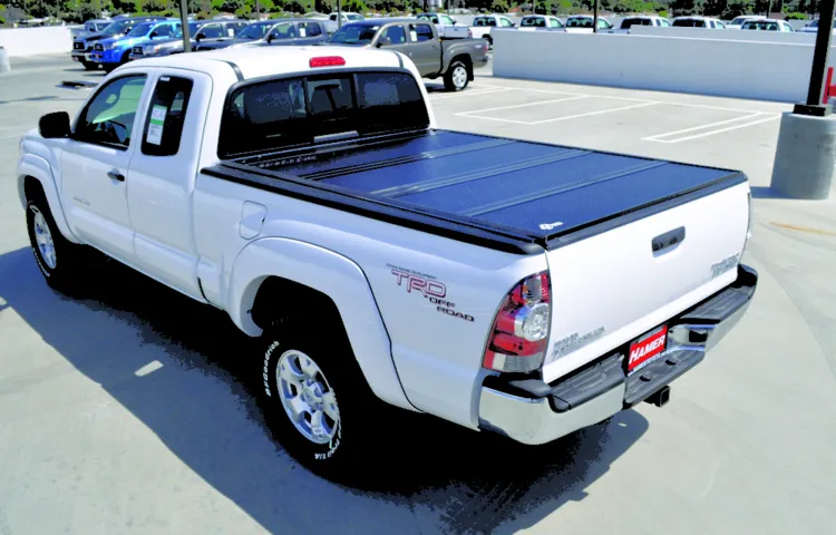 who makes the toyota tacoma tonneau cover