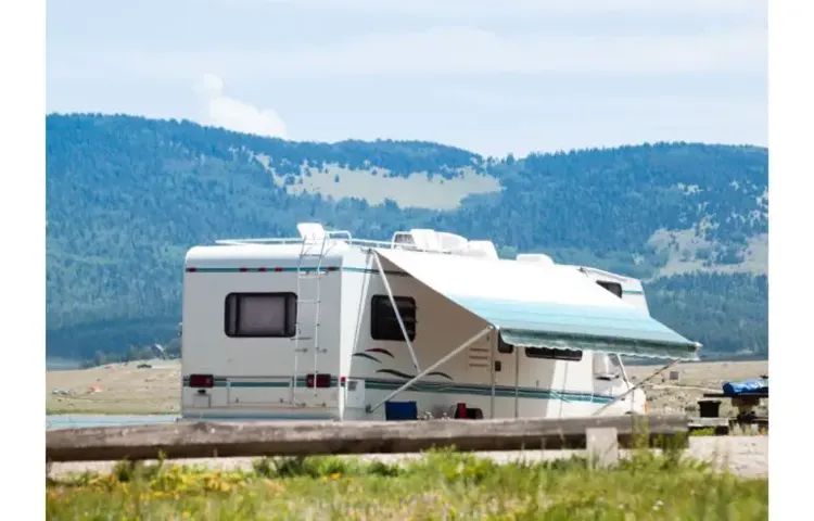 How to Keep RV Awning from Flapping: 5 Proven Methods