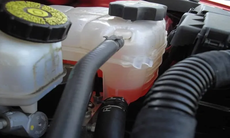 How to Replace Coolant Reservoir Tank: Tips and Tricks for a Smooth Replacement Process